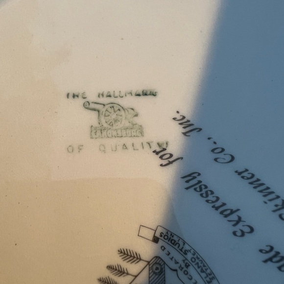 S P Skinner Raleigh Tavern Williamsburg Virginia 10” Decorative Plate - Picture 6 of 14